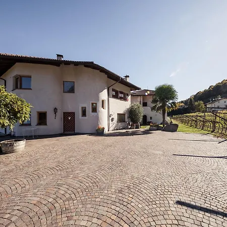 Weingut Donà * Eppan an der Weinstraße